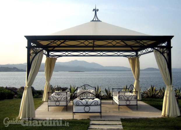 Gazebo in ferro